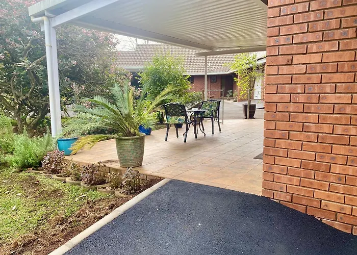 Rondeletia Cottage Guesthouse - Premium Self Catering